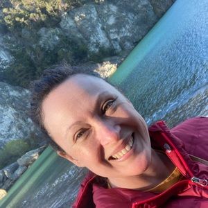 Meet your Posher, Steph